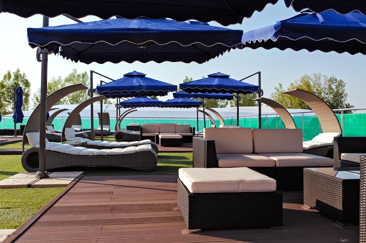 Premium Wellness Institute Hotel บูคาเรสต์ ภายนอก รูปภาพ