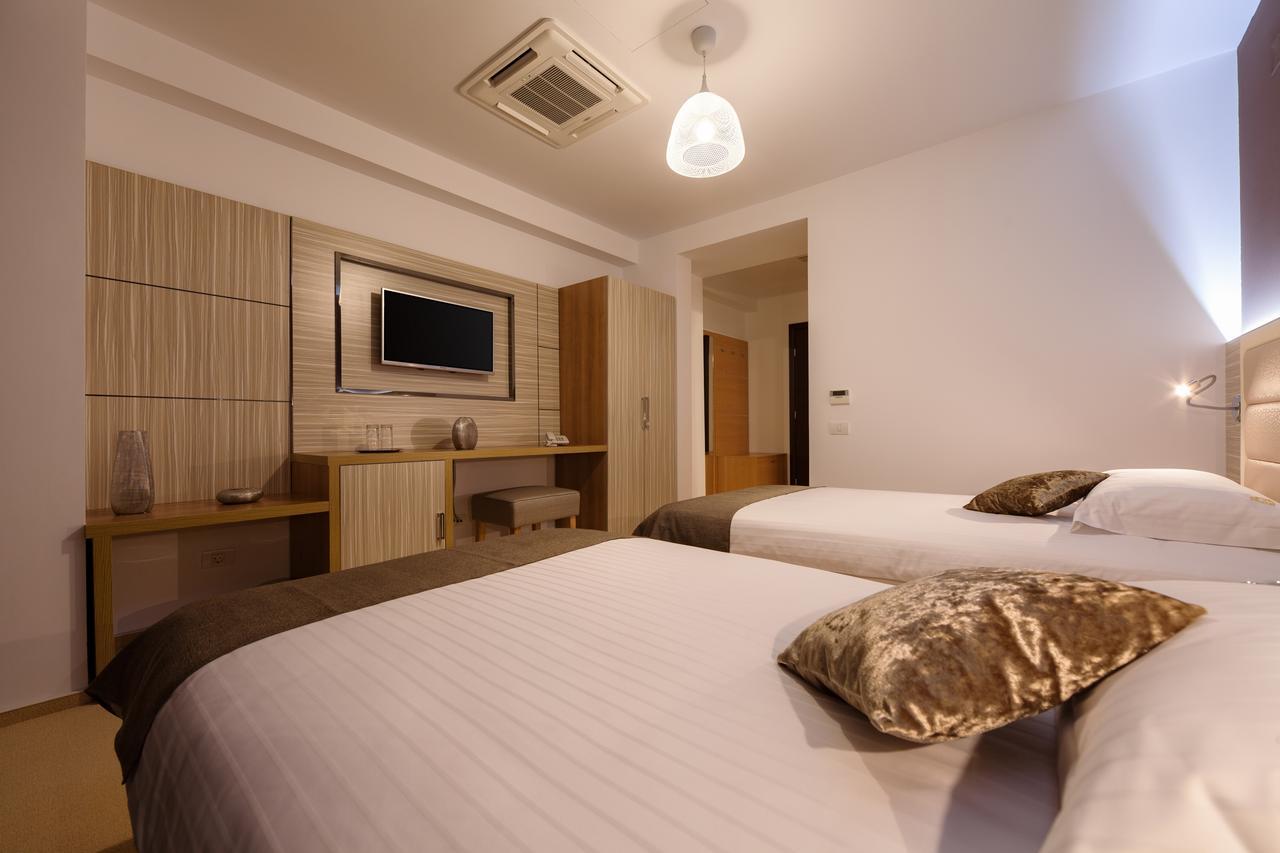 Premium Wellness Institute Hotel บูคาเรสต์ ภายนอก รูปภาพ