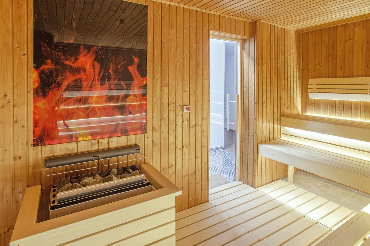 Premium Wellness Institute Hotel บูคาเรสต์ ภายนอก รูปภาพ